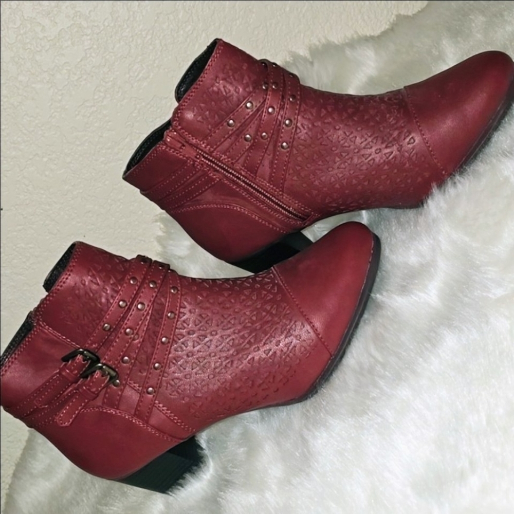 WINE Ankle Boots!  SO Pretty!!
